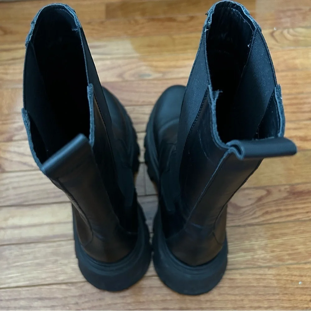 Alohas All Rounder Boots in Black